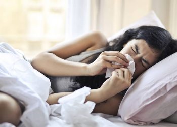 ডেঙ্গু রোগির রোগ প্রতিরোধে যেসব খাবার খাবেন