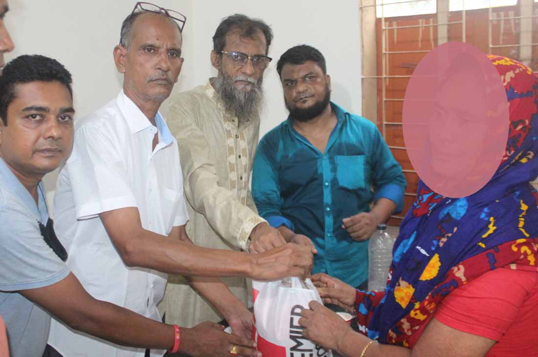 অসহায়দের পাশে সমাজসেবক নজরুল ইসলাম খান