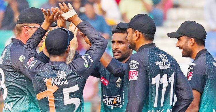 খুলনাকে হারিয়ে প্লে-অফে চট্টগ্রাম