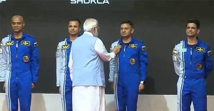 মহাকাশে যাওয়া ৪ ভারতীয় নভোচারীর নাম জানালেন মোদী