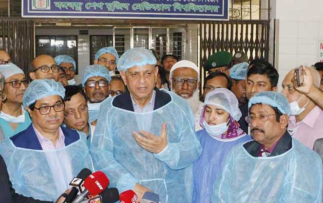 জটিল রোগের চিকিৎসা বাংলাদেশেই আছে: স্বাস্থ্যমন্ত্রী