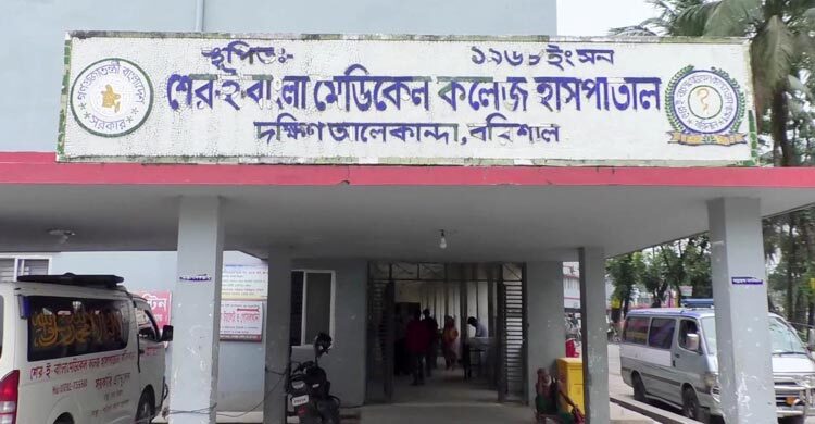 কমিটি নিয়ে সংঘর্ষে ধর্মঘটে একাংশের ইন্টার্ন চিকিৎসকরা
