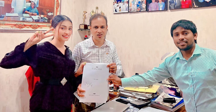 দক্ষিণ কোরিয়ায় যাচ্ছে ময়না