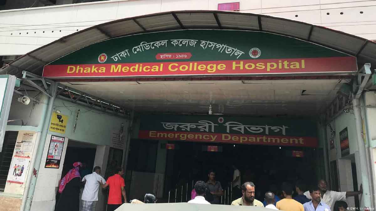 মাথায় লোহার পাইপ পড়ে নিহত হোটেল কর্মচারী