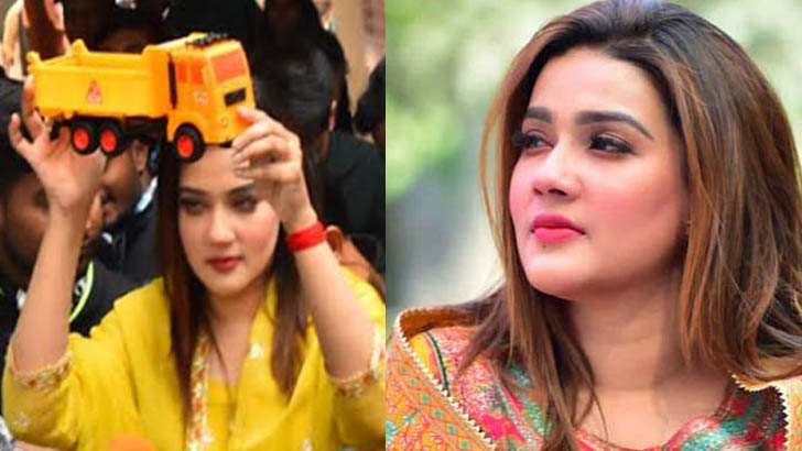 অভিনয় এবং রাজনীতি দুটোই পাশাপাশি চলবে: মাহি