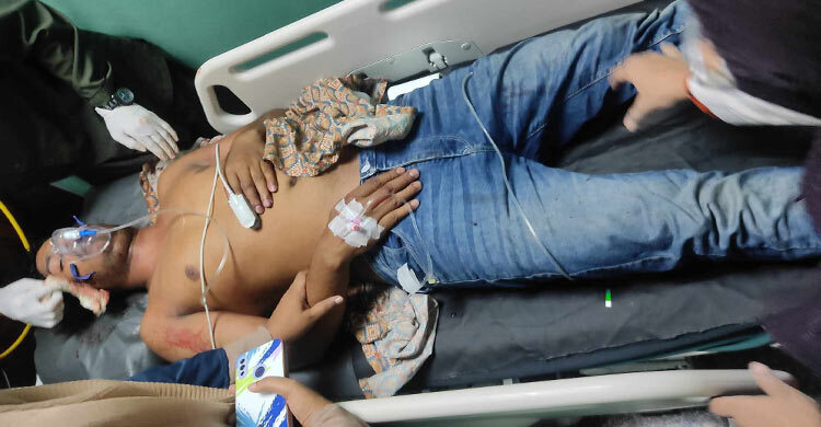 ছাত্রলীগের ত্রিমুখী সংঘর্ষে আহত ৩
