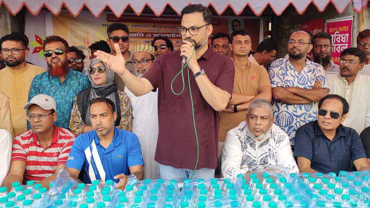 আ.লীগ সরকার গণতন্ত্রকে নিরুদ্দেশ করে দিয়েছে: আমিনুল