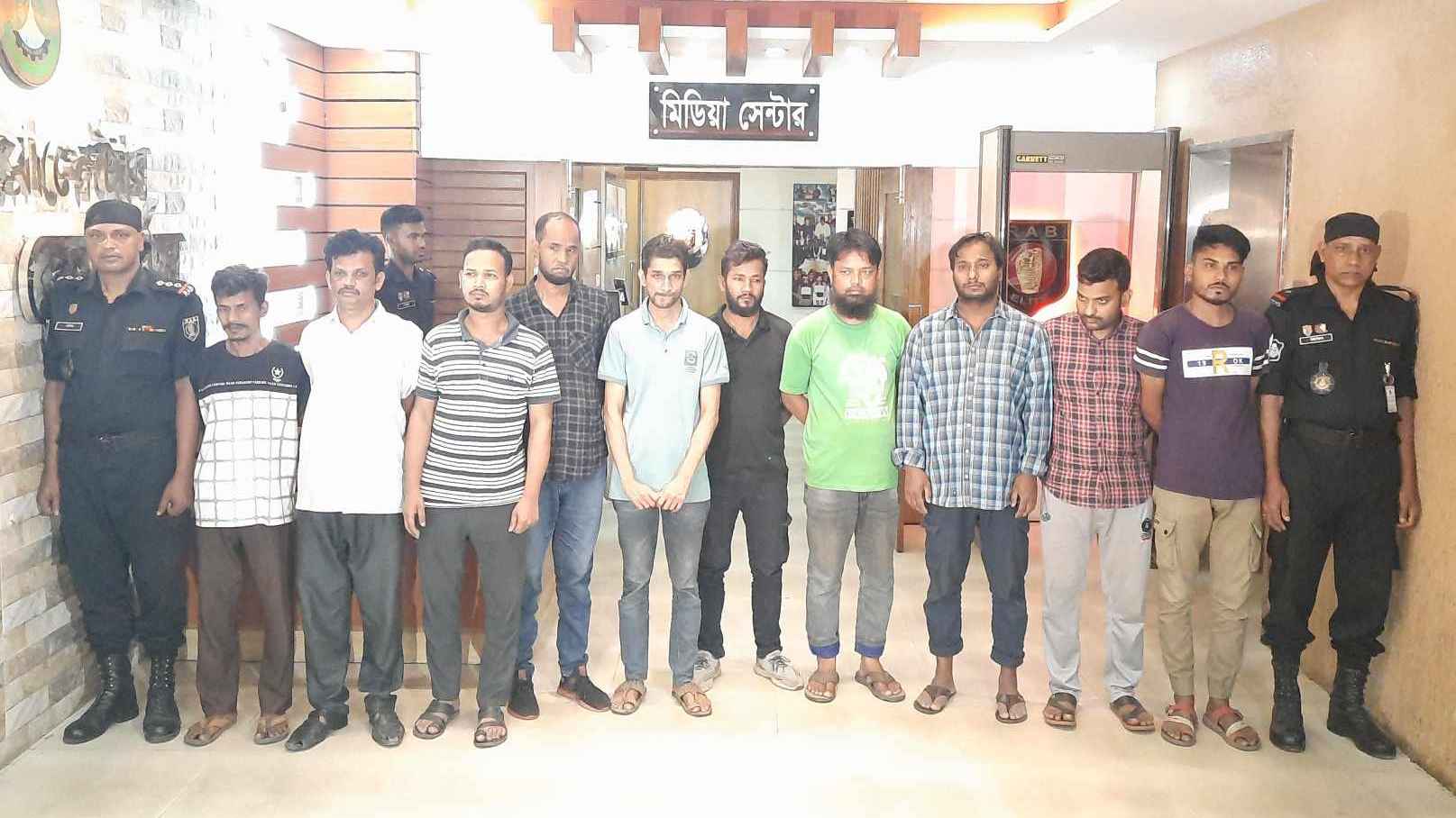 সেকেন্ডের মধ্যেই আইএমইআই নম্বর পাল্টে দিতো তারা