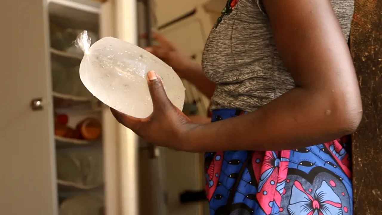 রুটি এবং দুধের চেযে বরফের দাম বেশি