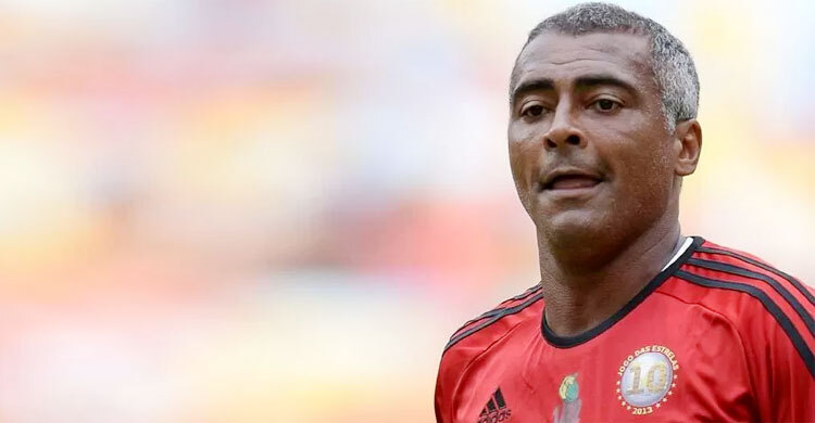 ৫৮ বছর বয়সে ফুটবল মাঠে ফিরছেন ব্রাজিল তারকা!