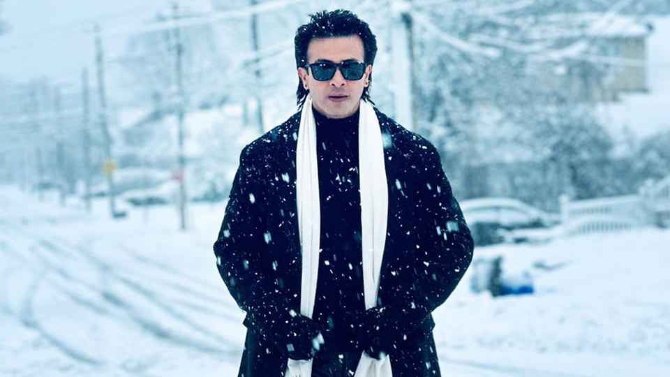 সাকিবের ‘রাজকুমার’ সিনেমা দেখে কাঁদতে কাঁদতে বের হচ্ছেন নারীরা