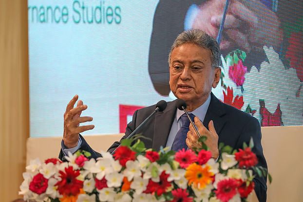 অর্থমন্ত্রী আমির খসরু মাহমুদ চৌধুরী