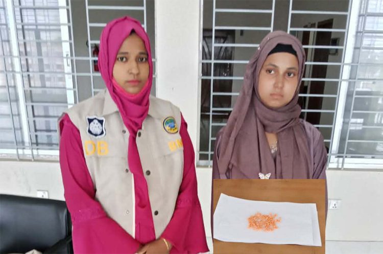 বিএমপি গোয়েন্দা শাখার অভিযানে ইয়াবাসহ নারী মাদক ব্যবসায়ী আটক
