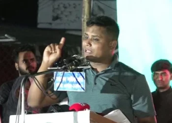 পালিয়ে যাব না’ বলে যিনি পালিয়েছেন, সে আসি বলেও আর ফিরবেন না: হাসনাত আব্দুল্লাহ