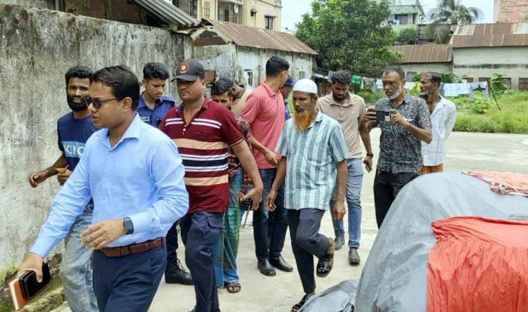 গৌরনদীতে মাদ্রাসার আবাসিক ভবন থেকে ছাত্রীর ঝুলন্ত মরদেহ উদ্ধার