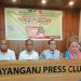নিরাপত্তা চেয়ে নারায়ণগঞ্জ নতুনধারার সংবাদ সম্মেলন