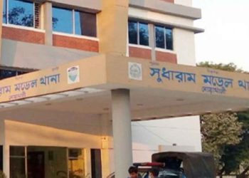 নোয়াখালীতে ব্যবসায়ীর বাড়িতে দুর্ধর্ষ ডাকাতি, আহত ৫