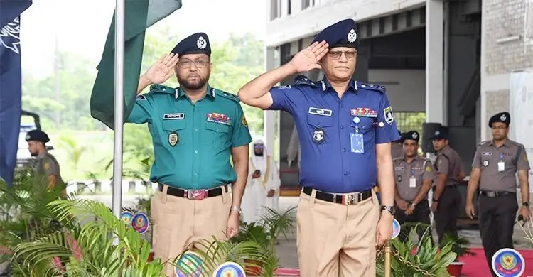 পুলিশ