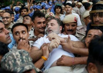 পুলিশও বলেছিল ‘মোদি সরকারকে সরান’: রাহুল গান্ধী