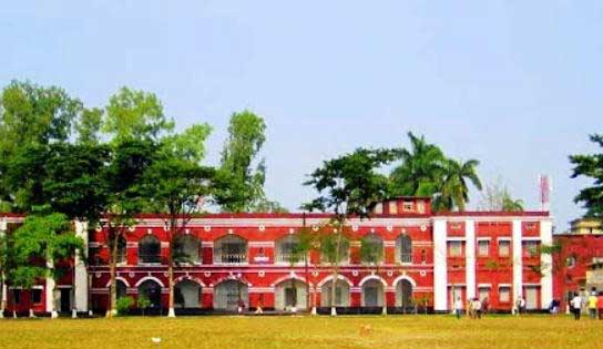 বরিশাল বিএম কলেজের ছাত্রীদের নিয়ে শিক্ষকের কুরুচিপূর্ণ মন্তব্য