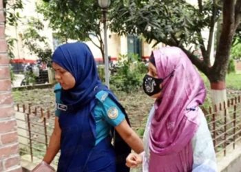 বরিশালে আদালতের বারান্দায় স্বামীকে গালমন্দ করায় স্ত্রীর ৫ দিনের কারাদণ্ড