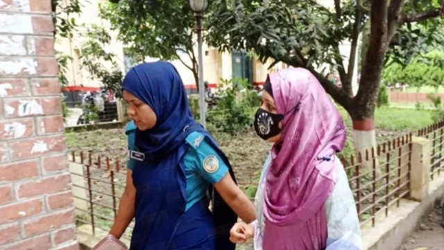 বরিশালে আদালতের বারান্দায় স্বামীকে গালমন্দ করায় স্ত্রীর ৫ দিনের কারাদণ্ড