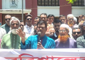 বরিশালে নদীভাঙন রোধে প্রধানমন্ত্রীর হস্তক্ষেপ চাইলেন রহমাতুল্লাহ