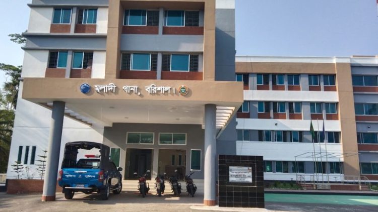 বরিশালে লঞ্চে ধর্ষণ করে পালাল প্রতারক প্রেমিক