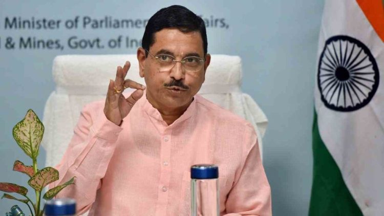 ভারতের নতুন শিক্ষামন্ত্রী প্রহ্লাদ জোশী