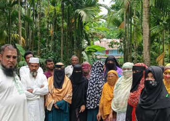 মঠবাড়িয়ায় মাদ্রাসা শিক্ষক পরিবারকে মিথ্যা মামলা দিয়ে হয়রানি অভিযোগ