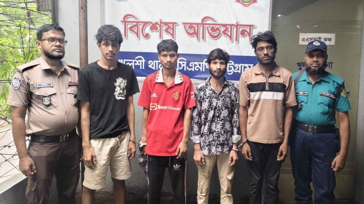 মোহাম্মদপুরে এসআইকে কুপিয়ে আহতের ঘটনায় আটক ৪