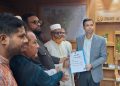 বরিশালে ১১ দলের অবস্থান, প্রধানমন্ত্রীর কাছে স্মারকলিপি