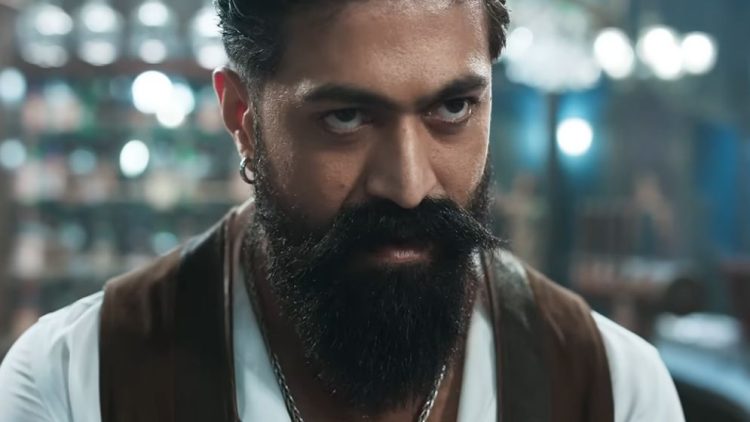 কোনো দৃশ্য বাদ না দিয়েই সেন্সর ছাড়পত্র পেল ‘টক্সিক’