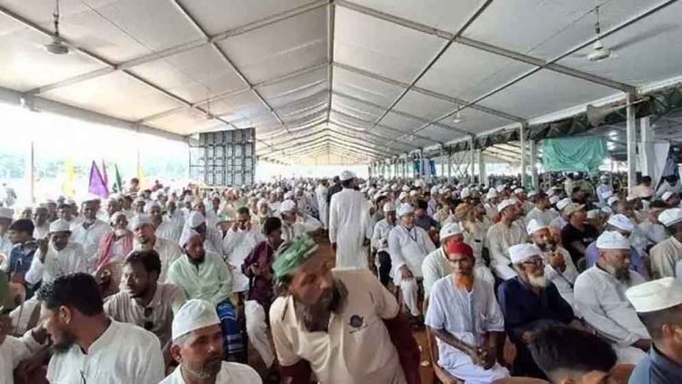 ঈদে মিলাদুন্নবী (সা.) উদযাপনে সোহরাওয়ার্দীতে হাজার হাজার মানুষ