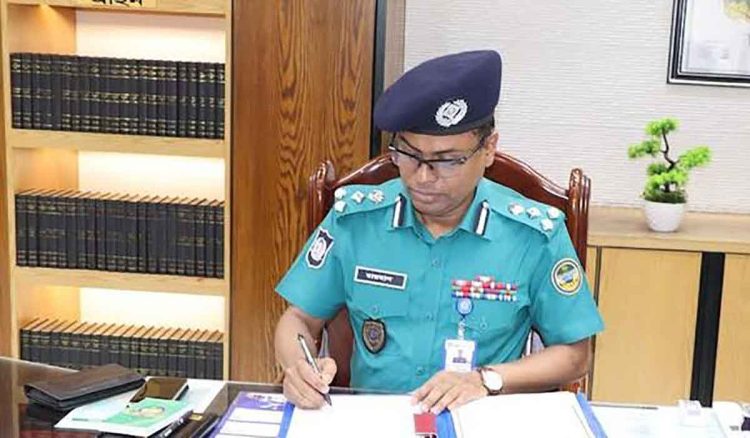 সাংবাদিকদের সহযোগীতা পেলে শহরের সু-শৃংখলতা বজায় রাখা সম্ভব: কমিশনার আবু রায়হান