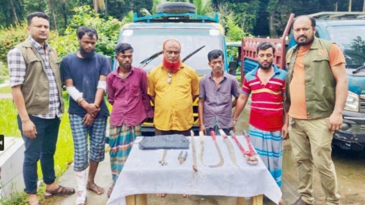 কুমিল্লায় ডাকাত চক্রের ৫ সদস্য গ্রেফতার