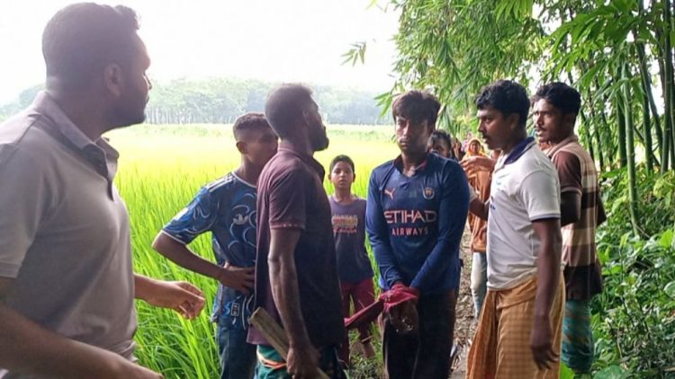 ঝিনাইদহে নেশার টাকা না পেয়ে মাকে গলা কেটে হত্যা