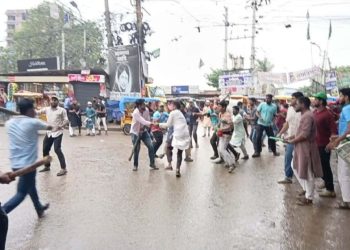 নারায়ণগঞ্জে ছাত্রদল-শিবির সংঘর্ষ, আহত ৫