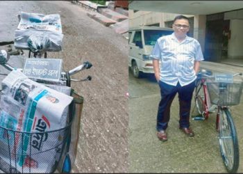 পত্রিকা হকারকে নতুন সাইকেল উপহার দিলেন সাজ্জাদ