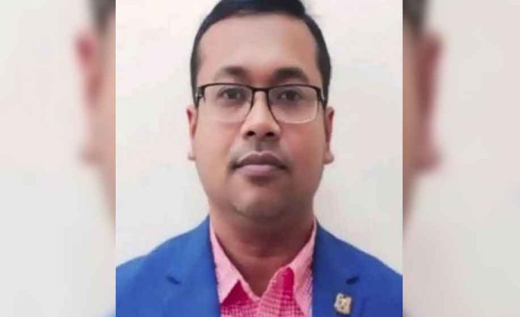 পবিপ্রবিতে ১০ অভিযোগে সহকারী অধ্যাপক ইকবাল বরখাস্ত
