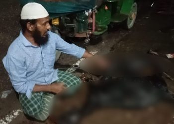 পিরোজপুরে পা বেঁধে খালে ফেলে দুটি ছাগলকে হত্যার অভিযোগ