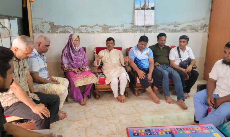 প্রয়াত সুজন সম্পাদক রফিকুল আলমের বাসভবনে রহমাতুল্লাহ