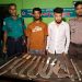 বরিশালে ঘেরে মিলল ১৪টি দেশীয় অস্ত্র, কিশোর গ্যাংয়ের ২ সদস্য গ্রেপ্তার
