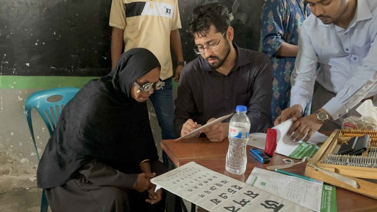 বাউফলে বিনামূল্যে চক্ষু চিকিৎসা ক্যাম্প অনুষ্ঠিত