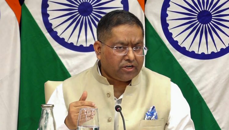 শেখ হাসিনাসহ পলাতকদের প্রত্যর্পণের আবেদন প্রক্রিয়াধীন: ভারত