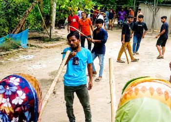 মান্দায় জমি দখলের অভিযোগে প্রাণনাশের হুমকি