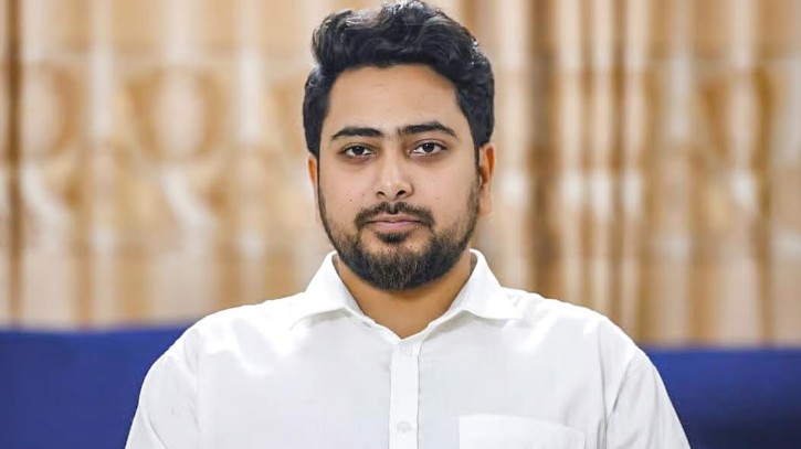 রাষ্ট্রীয় প্রতিষ্ঠানকে দলীয় ক্লাবে পরিণত করেছে বিএনপি: নাহিদ ইসলাম