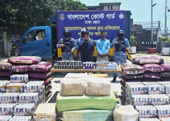 রাজধানীতে অবৈধ ভারতীয় পণ্য জব্দ