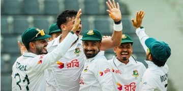 শরিফুলের আঘাতে ভাঙল স্মিথ-গ্রিনের প্রতিরোধ
