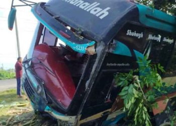 সাতক্ষীরায় বাসের ধাক্কায় পথচারী নিহত